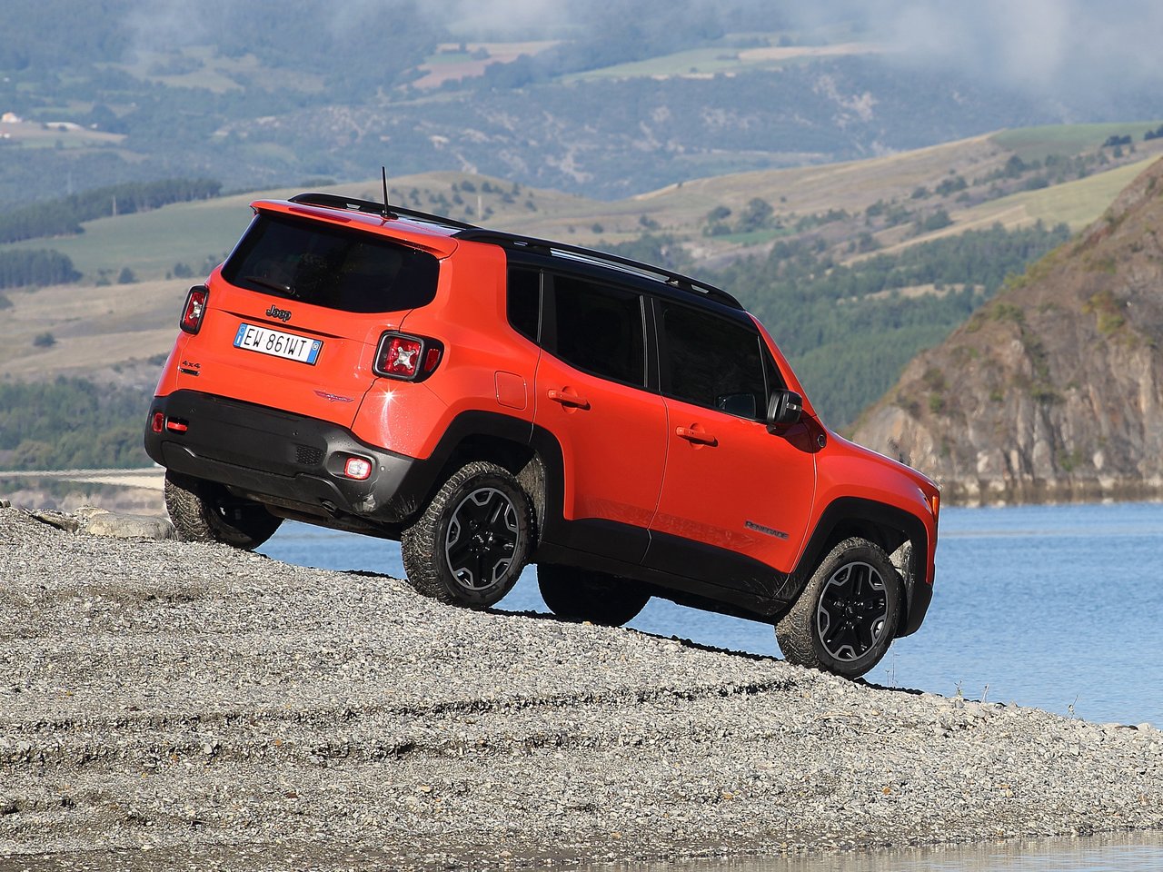 Jeep renegade drive2